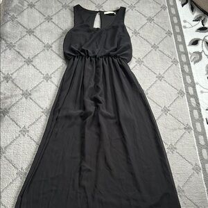 Malloy Black Halter Sleeveless Sundress